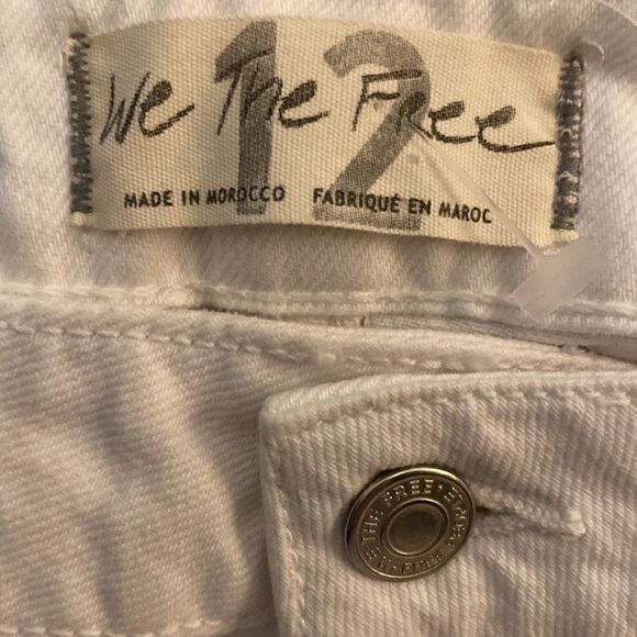 - #317 WE THE FREE Fringe Hem Distressed Jean Skirt - Picture 8 of 9